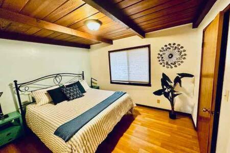 Blue Door Cottage 12 Miles To Yosemite Bbq Oakhurst Εξωτερικό φωτογραφία